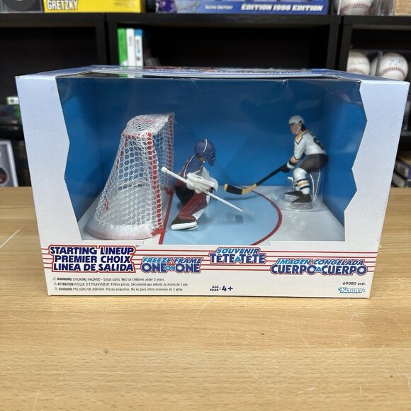 Starting Lineup Freeze Frame One on One Jagr vs Roy 1997 Never Opened READ - Picture 1 of 8